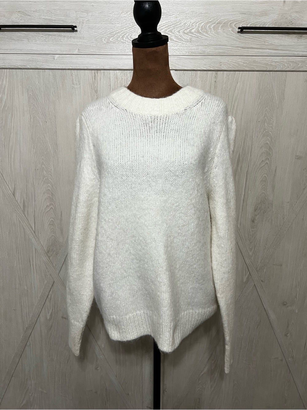 Crew White Fuzzy Knit Crewneck Sweater Cozy Minimalist - Size XL